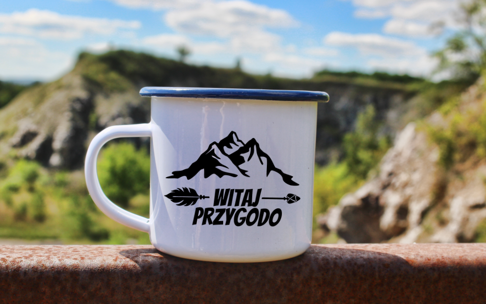 Kubek emaliowany biały z nadrukiem „Witaj przygodo” – podróż, travel #11