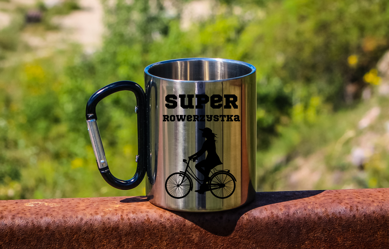 Kubek z czarnym karabińczykiem, nadrukiem „Super Rowerzystka” – dla rowerzystki #6