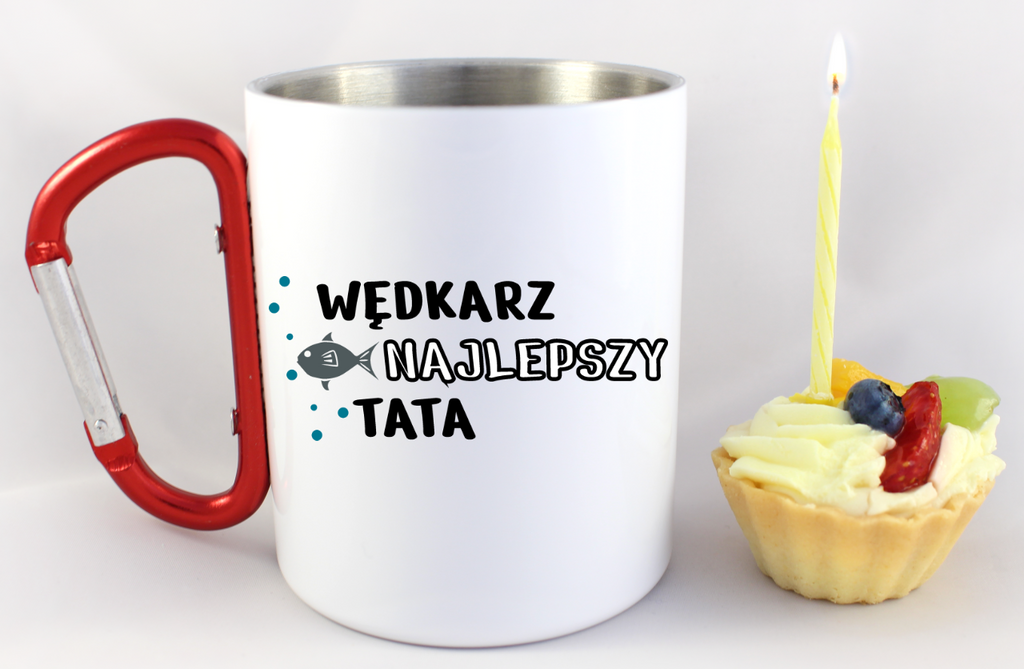 Kubek biały z czerwonym karabińczykiem i nadrukiem "Wędkarz najlepszy tata" – dla taty, dzień ojca, wędkarstwo #10