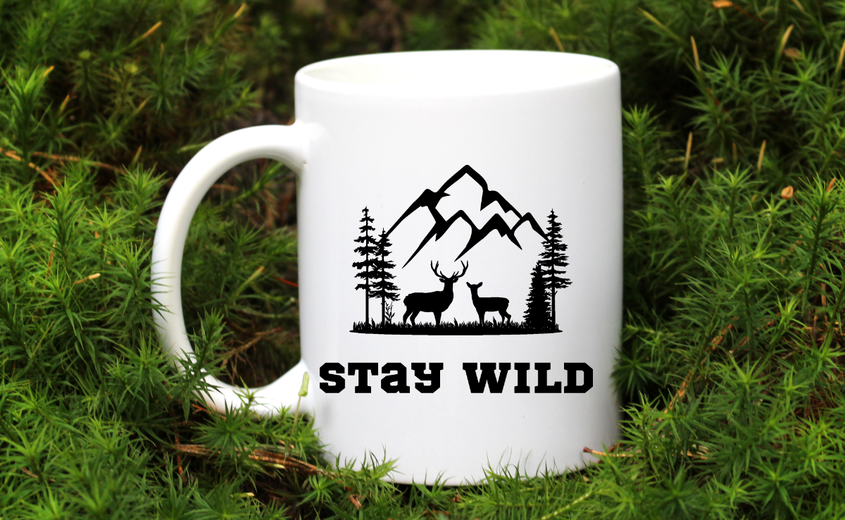 Kubek biały z nadrukiem "Stay Wild" - przyroda, przygoda, podróże #1