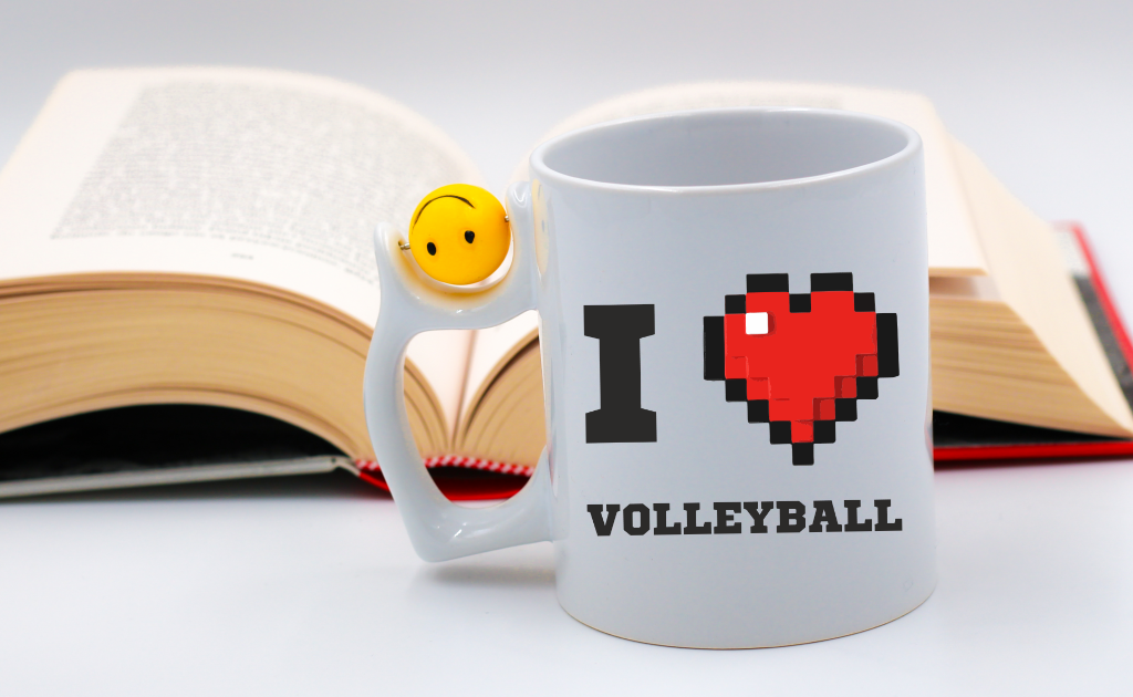 Kubek z piłką w uchwycie i napisem "I LOVE VOLLEYBALL" #1