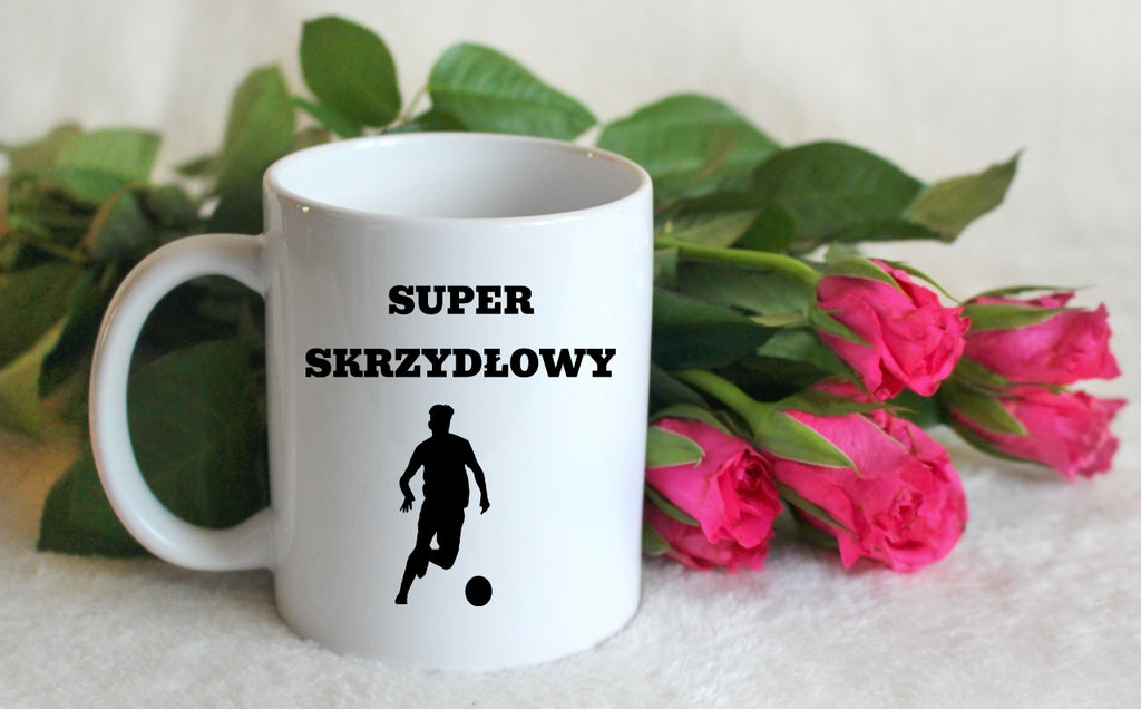 Kubek biały z nadrukiem "Super Skrzydłowy" – piłka nożna #12