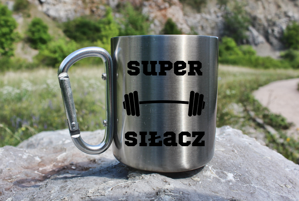 Kubek metalowy srebrny z karabińczykiem i nadrukiem „Super Siłacz” – na siłownię #3