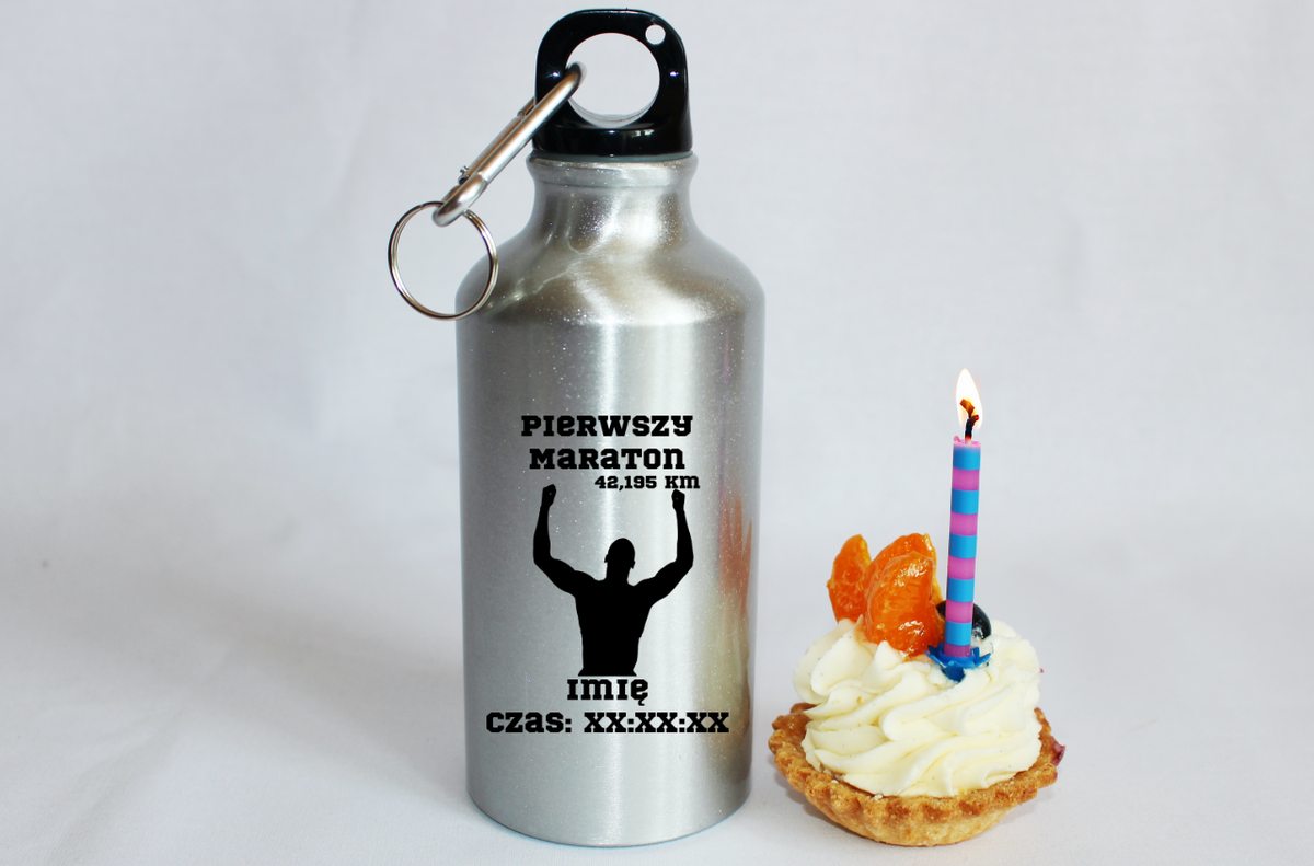 Butelka srebrna 400 ml z pamiątka po maratonie + imię i czas – bieganie #10