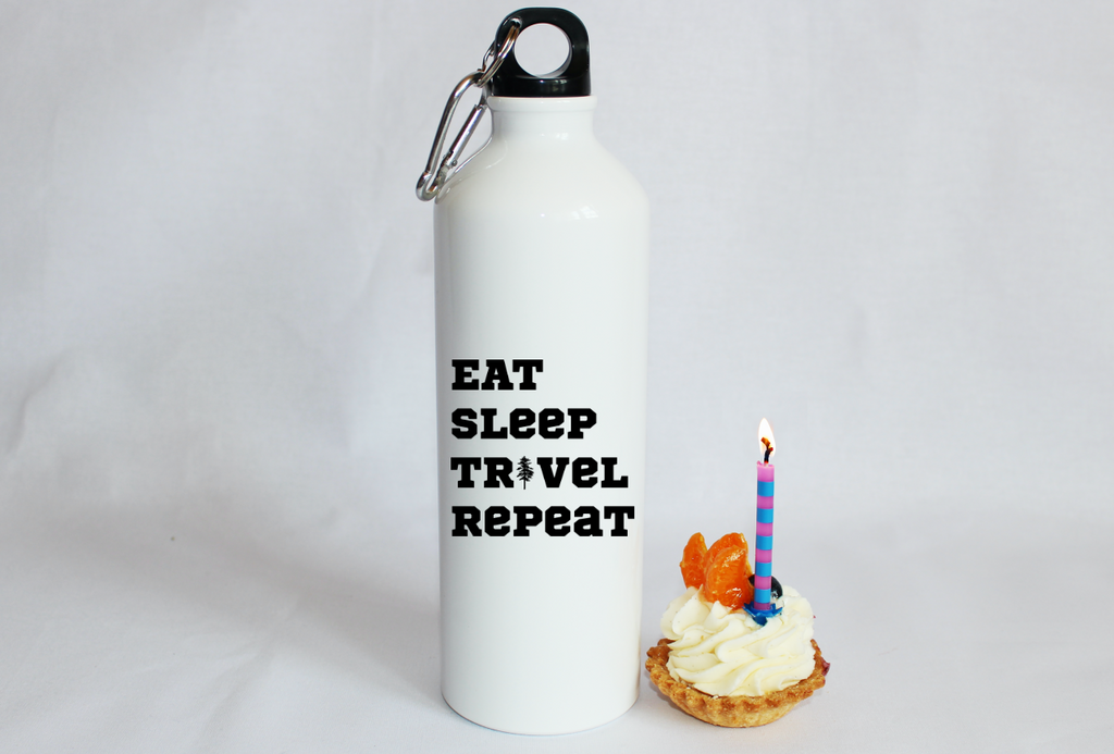Butelka biała 800 ml z nadrukiem „Eat Sleep Travel Repeat” – podróże, przygoda #6