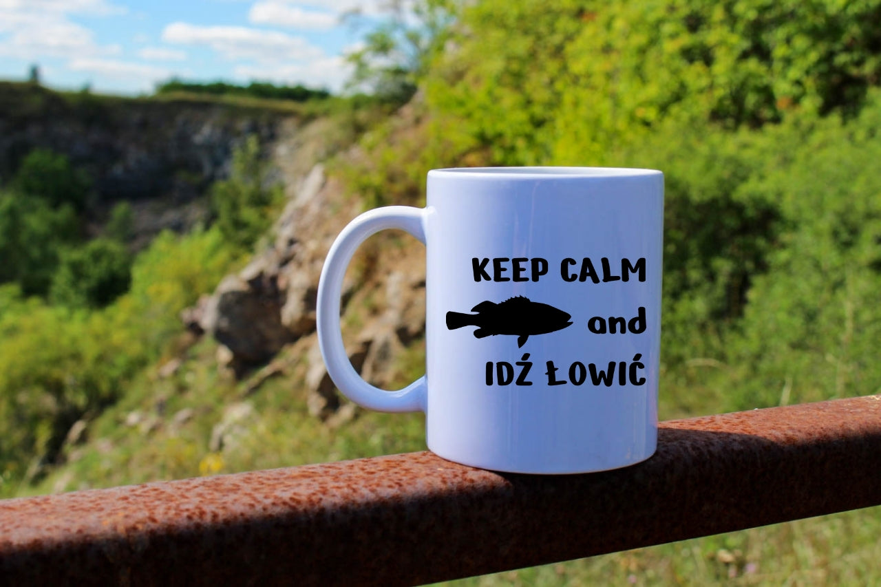 Kubek biały z nadrukiem: "KEEP CALM and IDŹ ŁOWIĆ" - wędkarstwo #6