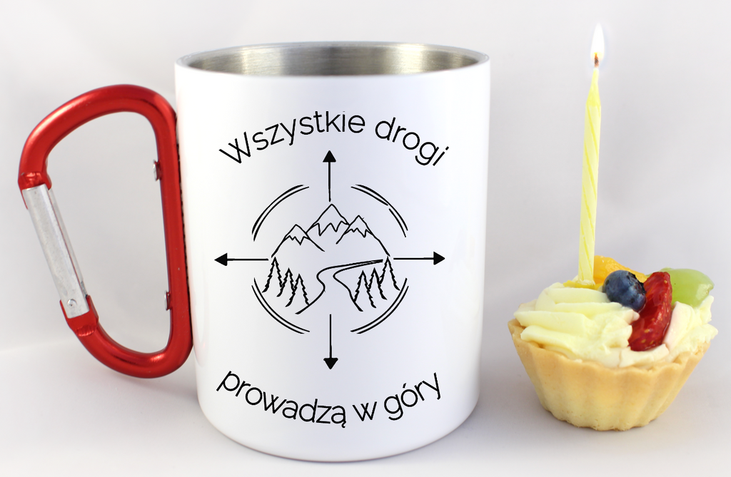 Kubek biały z czerwonym karabińczykiem, nadruk „Wszystkie drogi prowadzą w góry” #6