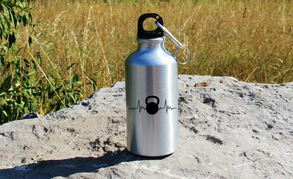Bidon srebrny 400 ml z grafiką kettlebell i linia życia – siłownia #4