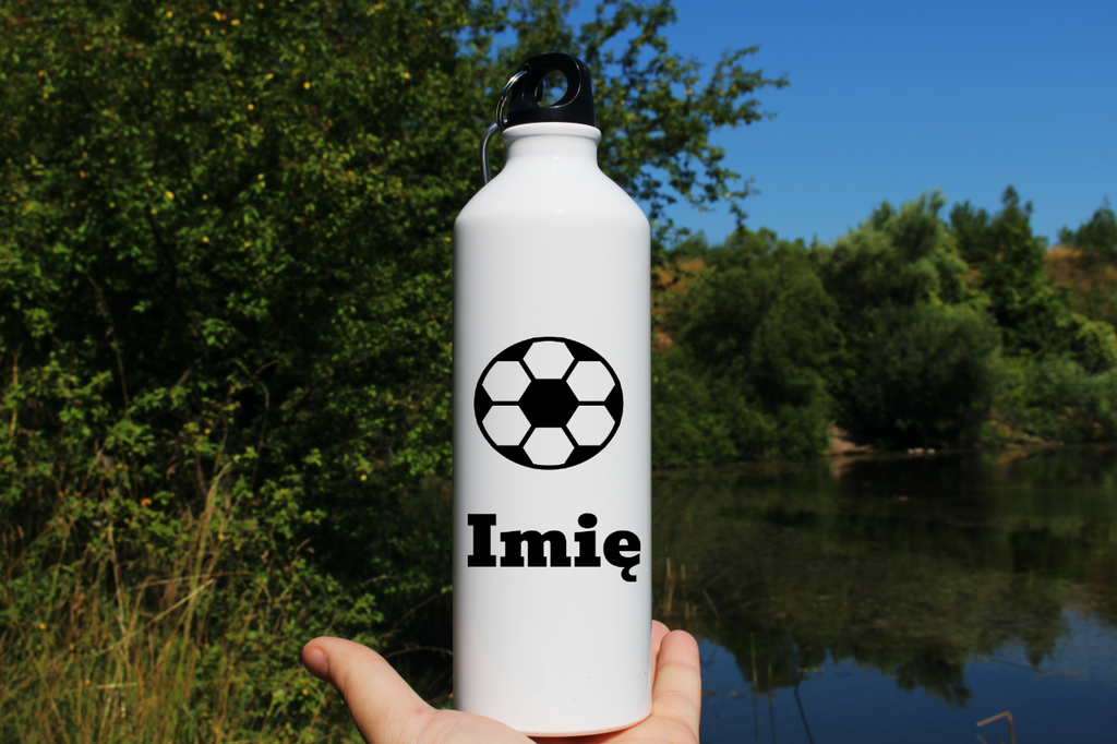 Butelka biała 800 ml z grafiką piłki i imieniem do wyboru #10