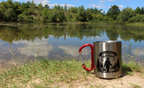Kubek z czerwonym karabińczykiem „Najlepszy Grzybiarz” – na grzybobranie #4