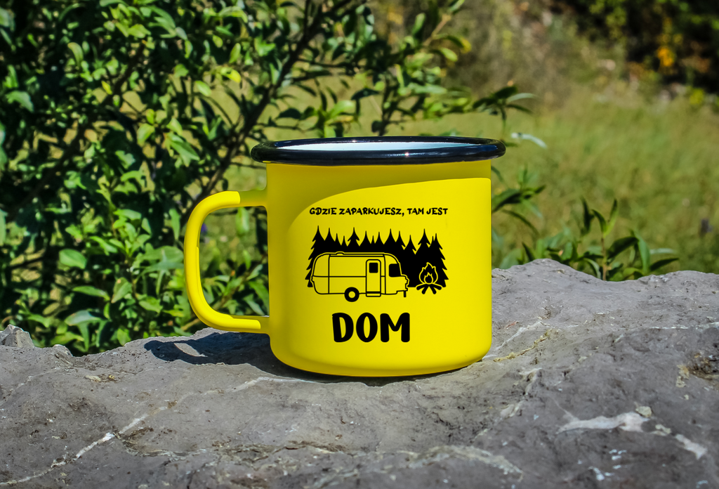 Kubek emaliowany żółty z nadrukiem "Gdzie zaparkujesz, tam jest dom" – camping, pod namiot #5