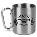 Kubek ze srebrnym karabińczykiem z nadrukiem „Mountains are calling” – góry #8