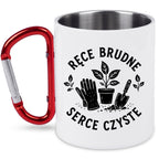 Kubek biały z czerwonym karabińczykiem „Ręce brudne, serce czyste” – działka, ogród #7