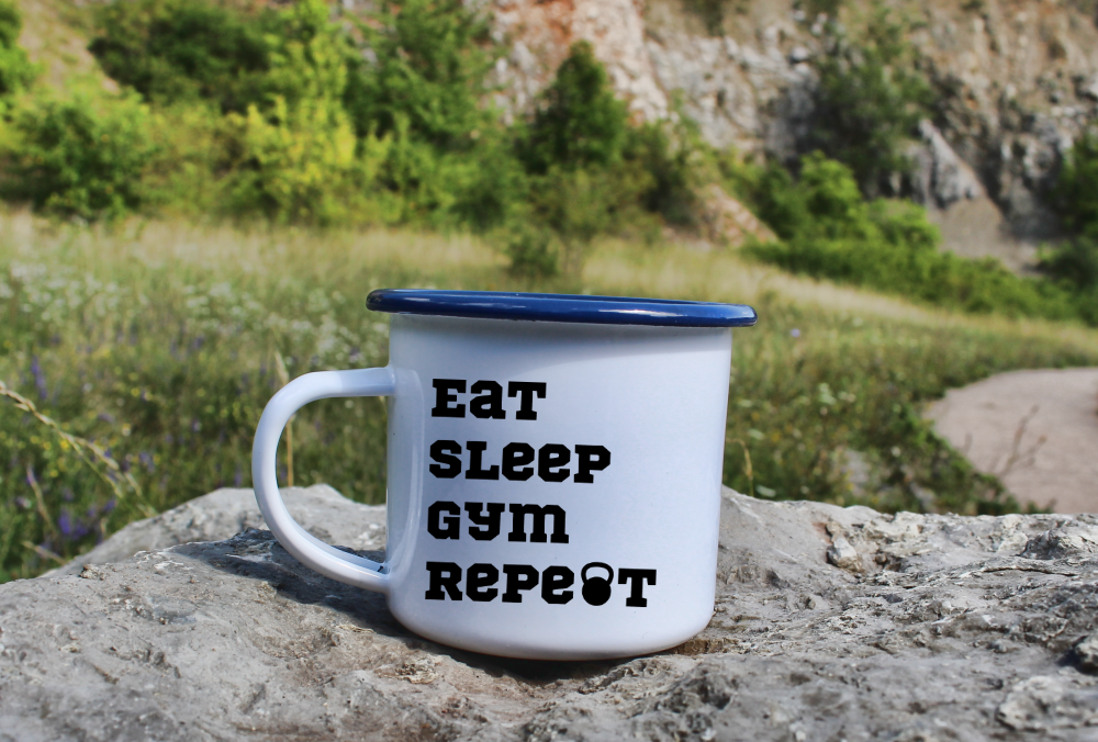 Kubek emaliowany biały z nadrukiem "Eat Sleep Gym Repeat" – siłownia #6