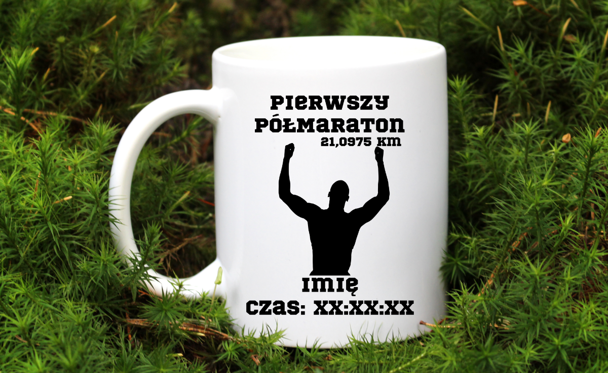 Kubek biały pamiątka po pierwszym półmaratonie + czas i imię – bieganie #9