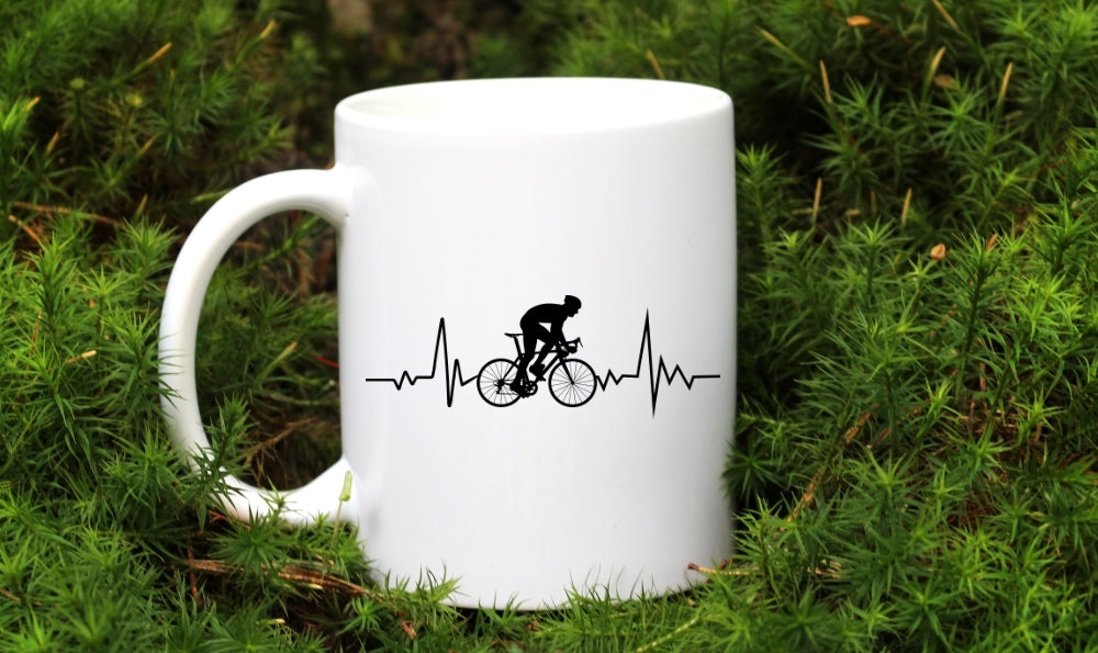 Kubek biały z grafiką „Rowerowe EKG, linia życia” – dla rowerzysty #10