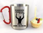 Kubek z czerwonym karabińczykiem – pamiątka po maratonie – bieganie #10