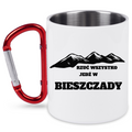 Kubek biały z czerwonym karabińczykiem, nadruk „Rzuć wszystko, jedź w Bieszczady” #4