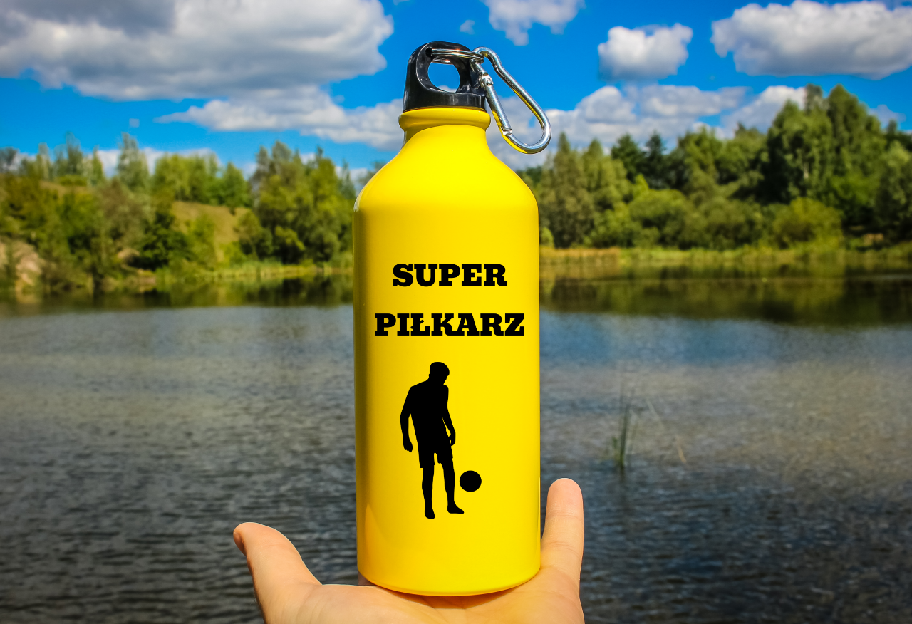 Bidon żółty 600 ml z napisem "Super Piłkarz" – piłka nożna #3
