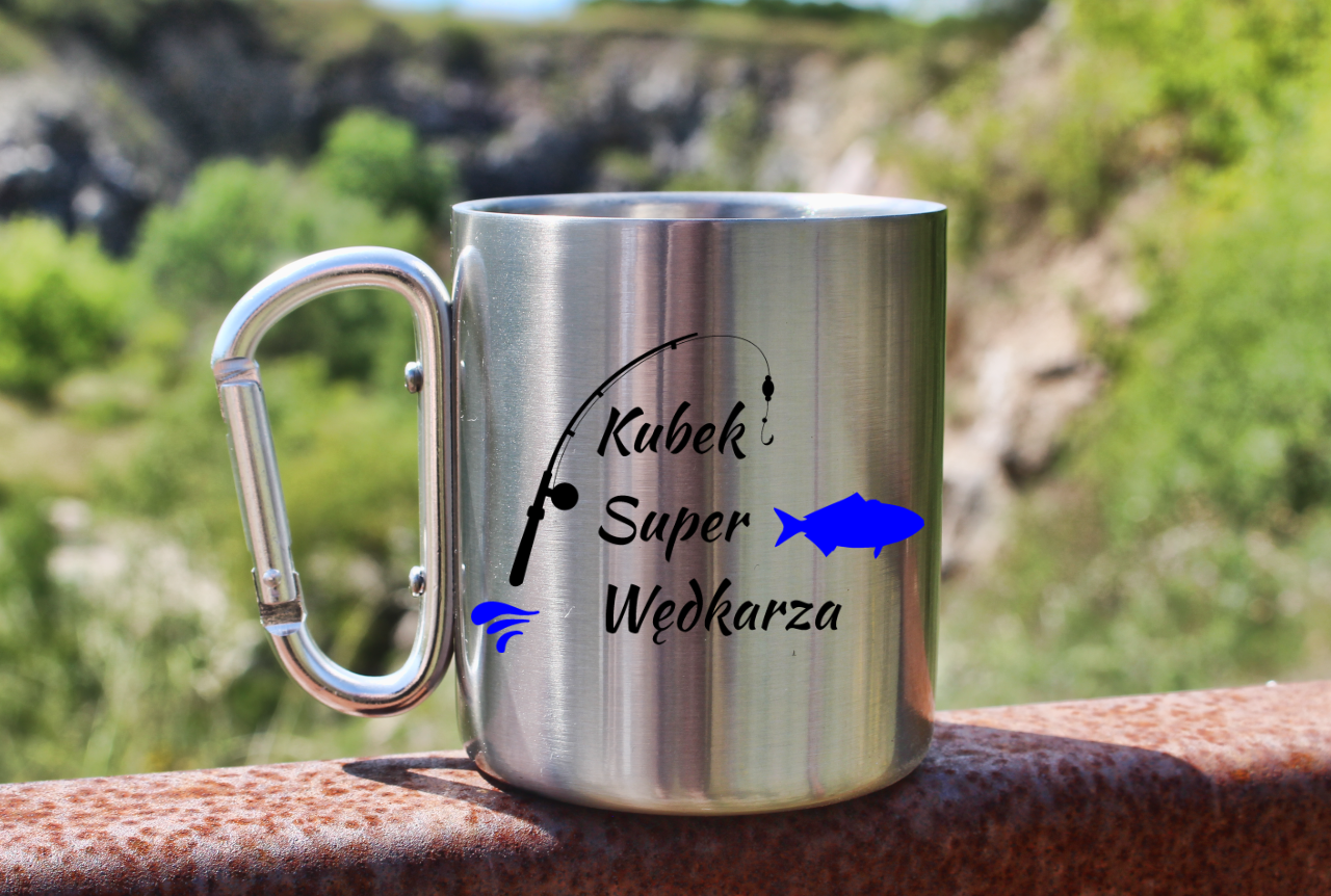 Kubek ze srebrnym karabińczykiem i nadrukiem "Kubek Super Wędkarza" #1