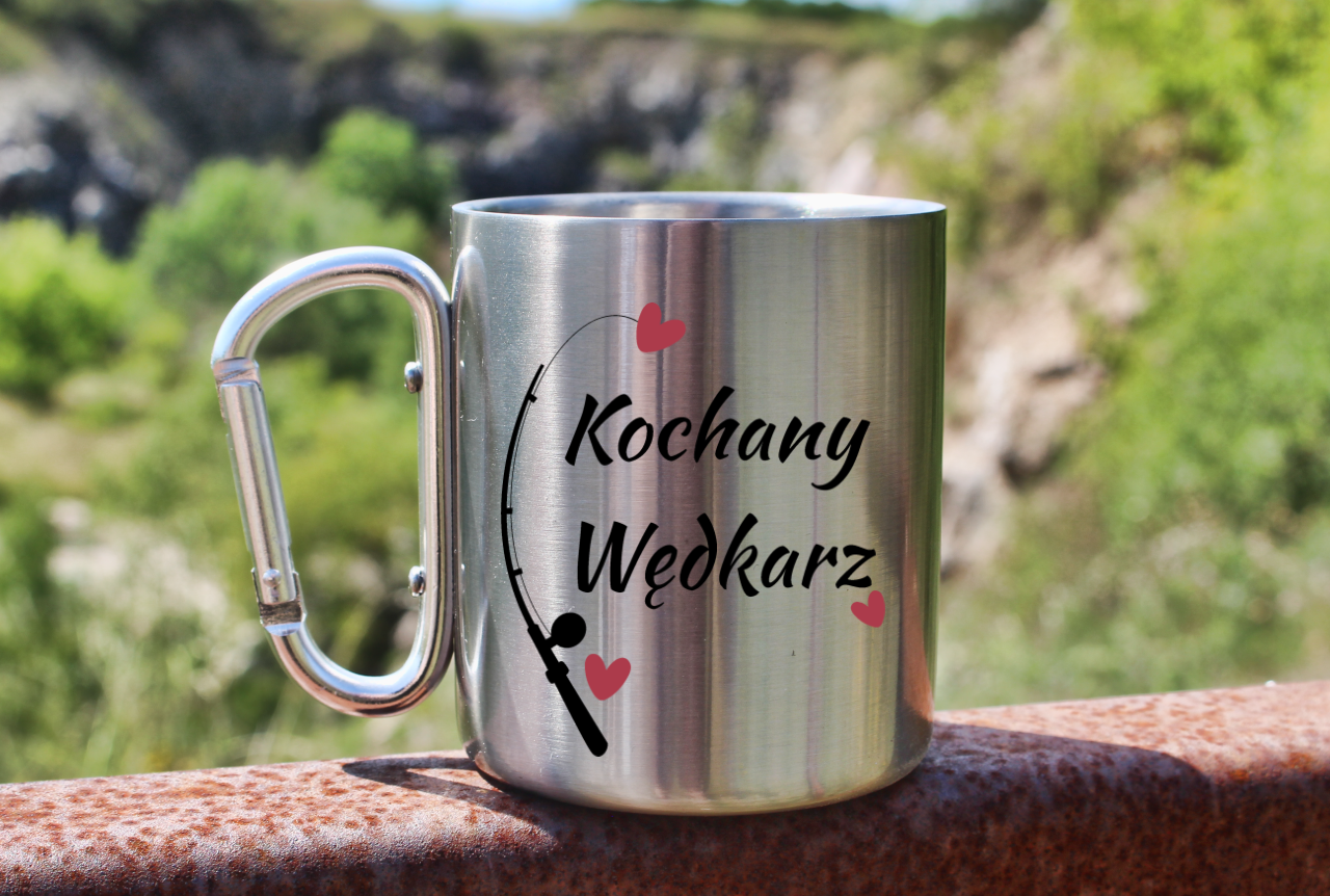 Kubek ze srebrnym karabińczykiem i nadrukiem "Kochany Wędkarz" #2