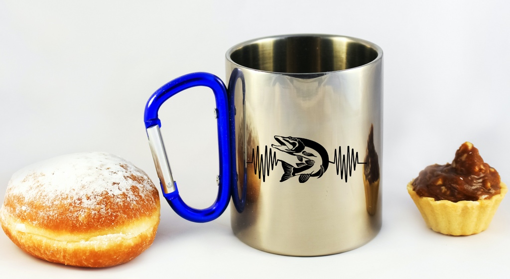 Kubek metalowy 300 ml z niebieskim karabińczykiem i nadrukiem wędkarskie EKG – wędkarstwo #2