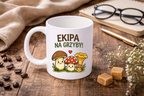 Kubek biały z nadrukiem „Ekipa na grzyby” i grafiką grzybów #11