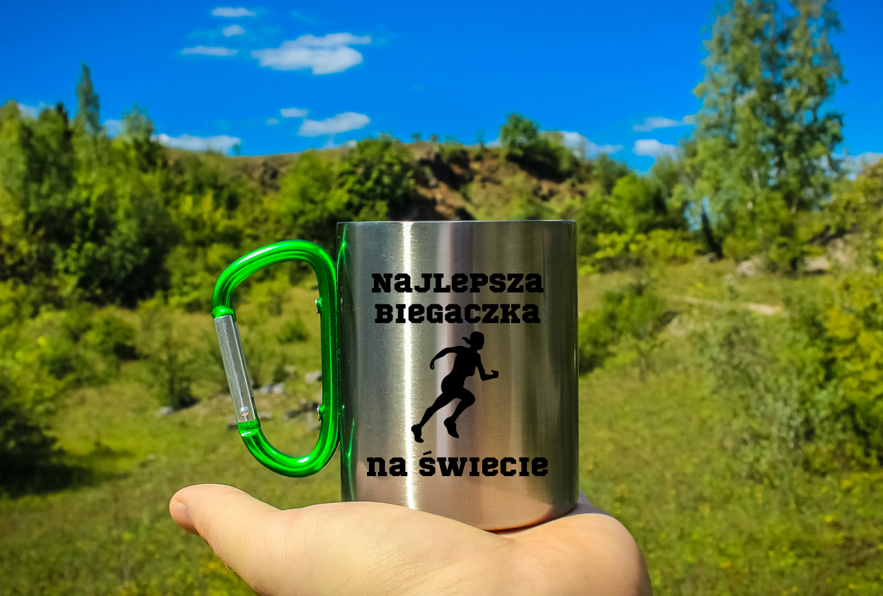 Kubek z karabińczykiem zielonym z nadrukiem "Najlepsza Biegaczka na Świecie" – bieganie #2
