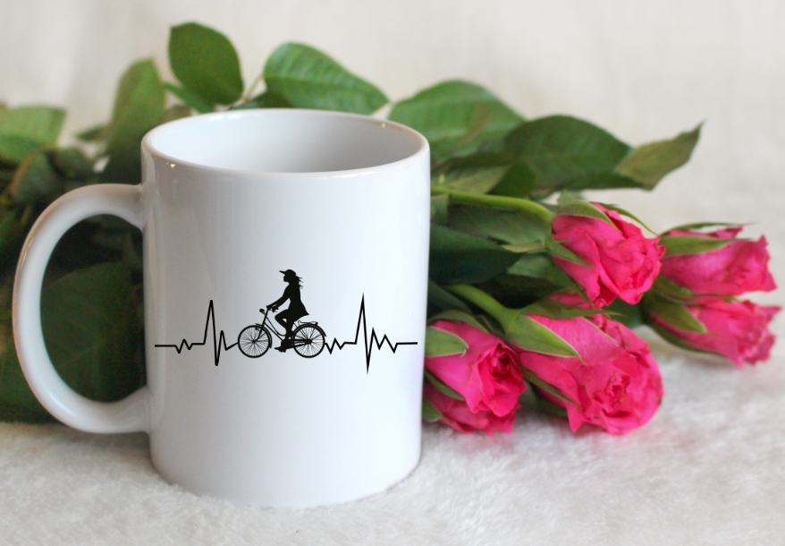 Kubek biały z grafiką "Rowerowe EKG, linia życia" – dla rowerzystki #6