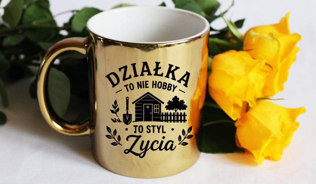 Kubek złoty z nadrukiem „Działka to nie hobby, to styl życia” – działka, ogród #4
