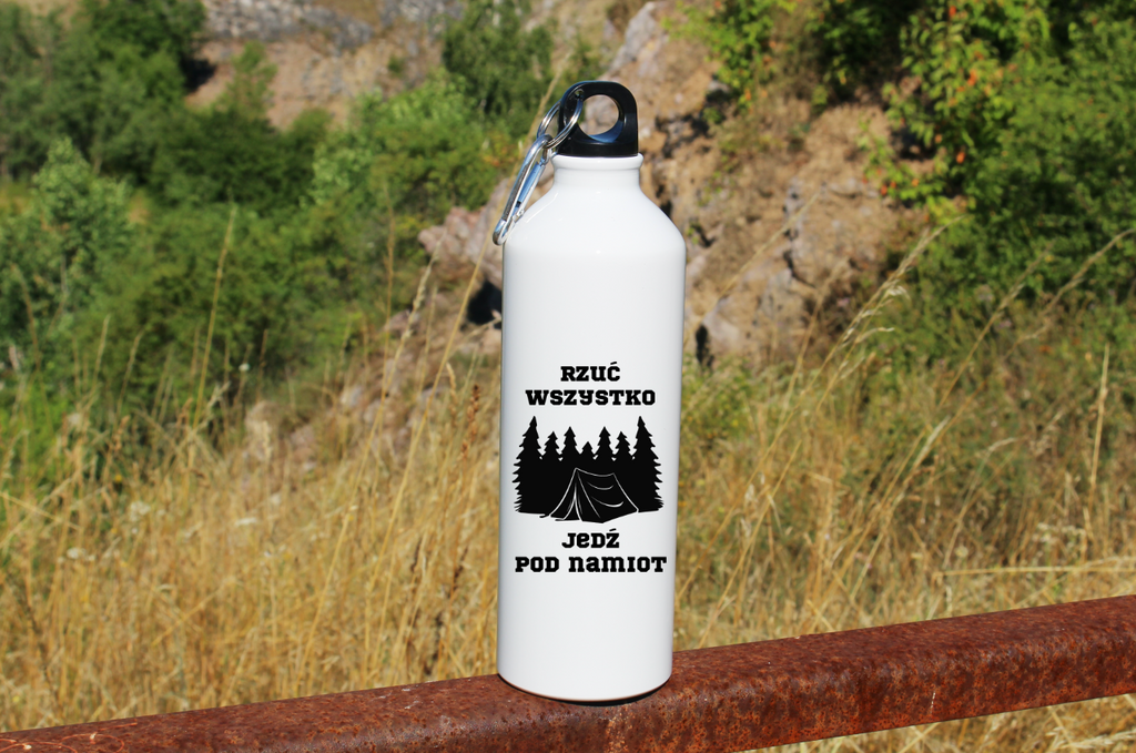 Butelka biała 800 ml z nadrukiem „Rzuć wszystko, jedź pod namiot” – camping, podróż #9