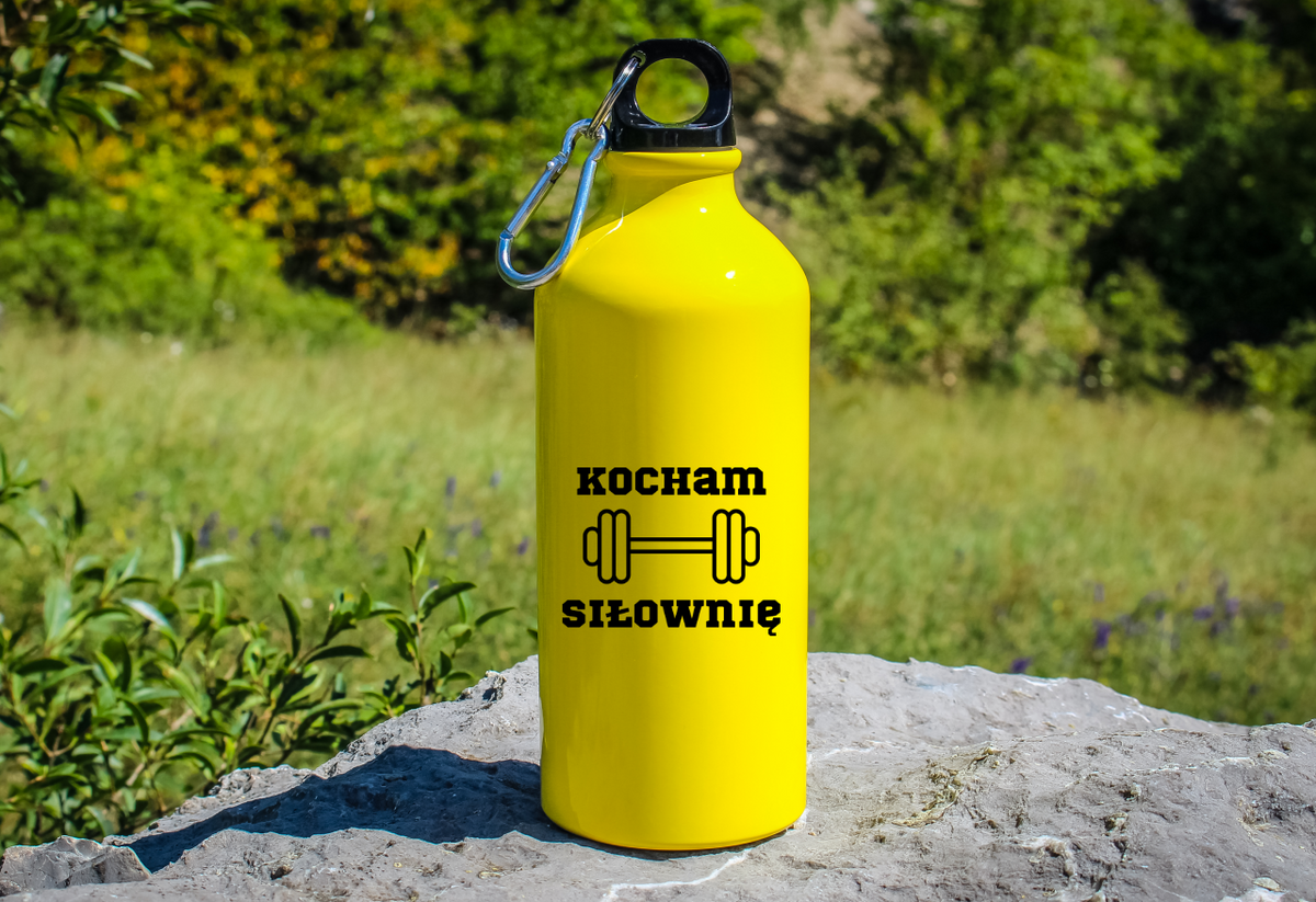 Bidon żółty 600 ml z nadrukiem "Kocham Siłownię" - na siłownię #1