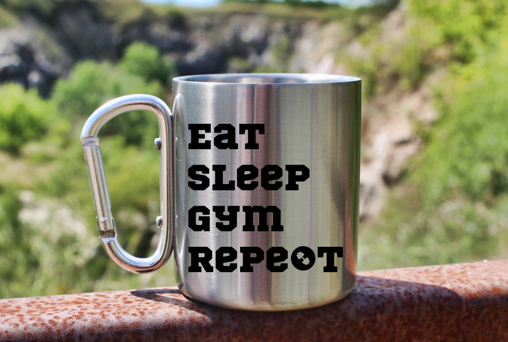 Kubek metalowy srebrny z karabińczykiem i nadrukiem „Eat Sleep Gym Repeat” – na siłownię #7