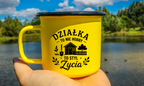 Kubek emaliowany żółty z nadrukiem „Działka to nie hobby, to styl życia” – działka, ogród #8