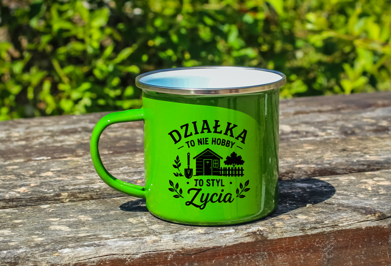 Kubek emaliowany zielony z nadrukiem "Działka to nie hobby, to styl życia" - działka, ogród #4