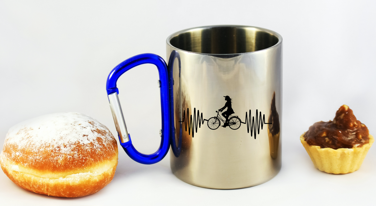Kubek z niebieskim karabińczykiem „Rowerowe EKG, linia życia” – dla rowerzystki #3