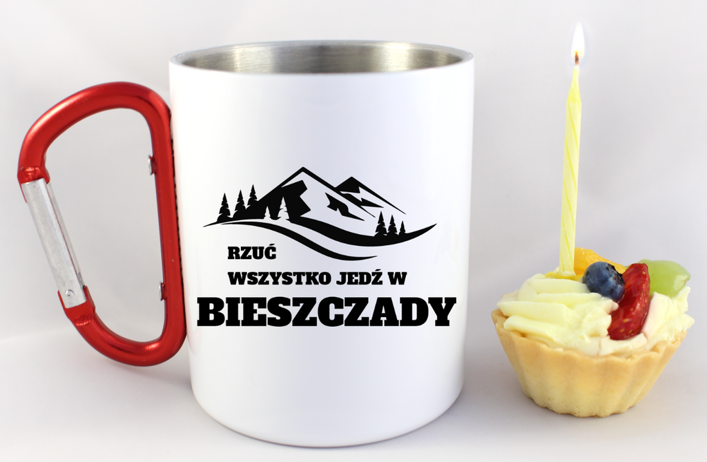 Kubek biały z czerwonym karabińczykiem, nadruk „Rzuć wszystko, jedź w Bieszczady” #5