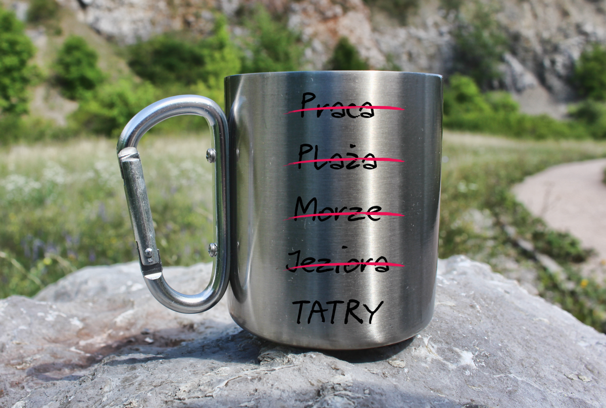 Kubek ze srebrnym karabińczykiem z nadrukiem „Tatrzańska wykreślanka” – góry, Tatry #11