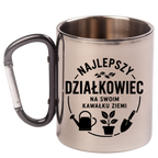 Kubek z czarnym karabińczykiem z nadrukiem „Najlepszy działkowiec na swoim kawałku ziemi” – działka, ogród #5