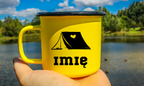Kubek emaliowany żółty z grafiką namiotu i imieniem do wyboru – camping, pod namiot #4