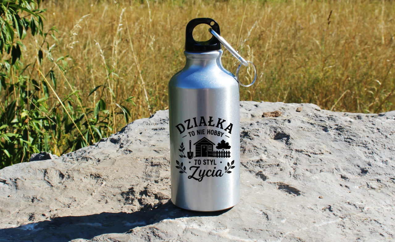 Butelka srebrna 400 ml z nadrukiem „Działka to nie hobby, to styl życia” – do ogrodu #4
