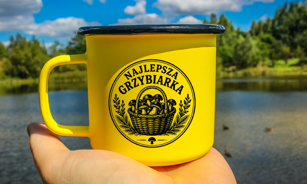 Kubek emaliowany żółty z nadrukiem "Najlepsza Grzybiarka" - na grzyby #1