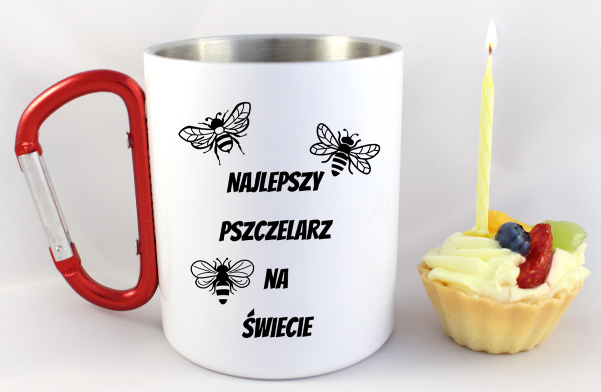 Kubek biały z czerwonym karabińczykiem nadruk "Najlepszy pszczelarz na świecie" #1