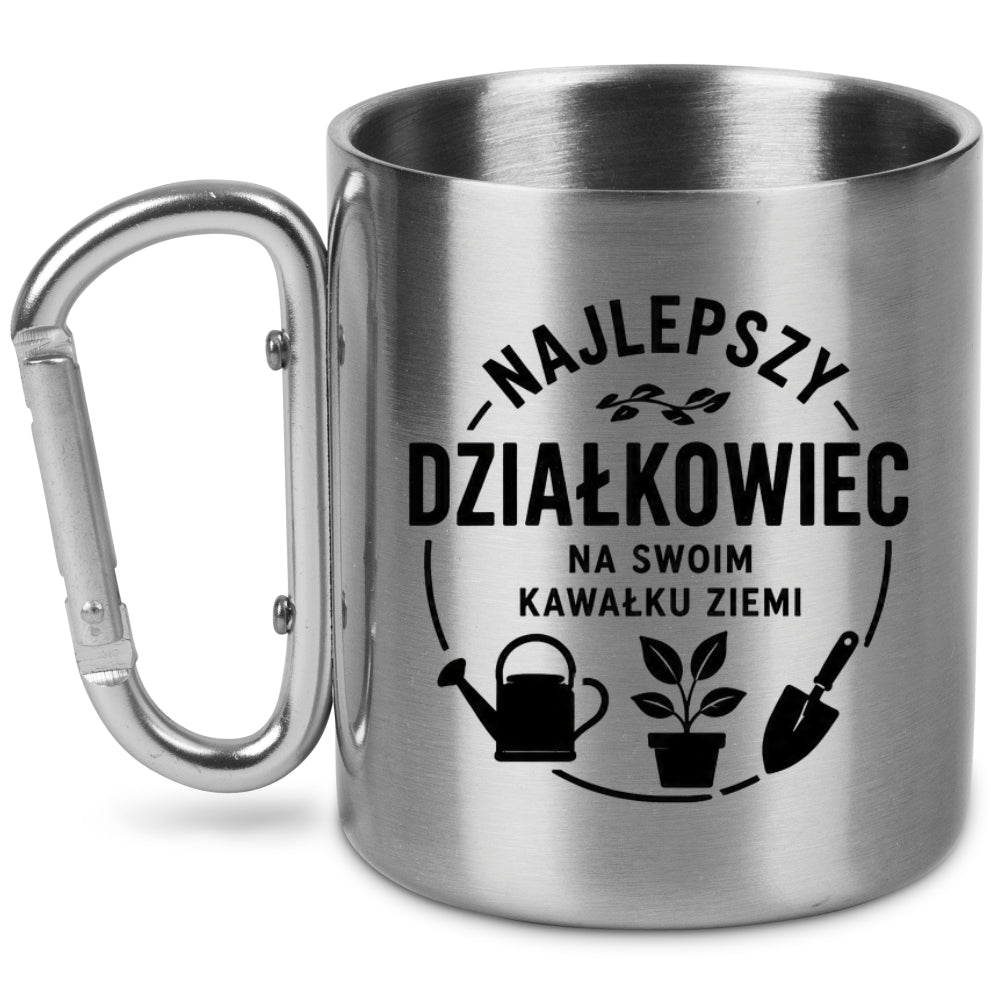 Kubek metalowy z karabińczykiem i nadrukiem „Najlepszy działkowiec na swoim kawałku ziemi” – na działkę #5