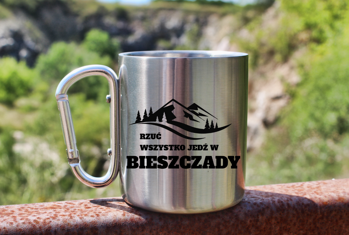 Kubek ze srebrnym karabińczykiem z nadrukiem „Rzuć wszystko, jedź w Bieszczady” – góry, trekking #5