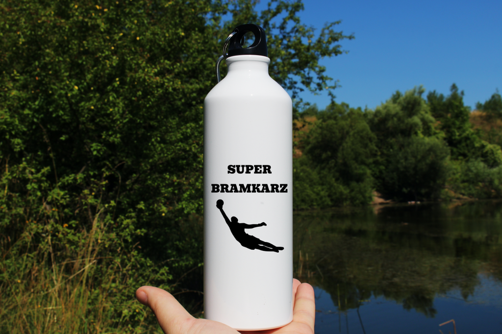 Butelka biała 800 ml z nadrukiem "Super Bramkarz" – piłka nożna #15