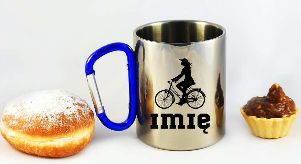 Kubek z niebieskim karabińczykiem, grafiką roweru i imieniem do wyboru – dla rowerzystki #6