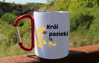 Kubek biały 300 ml z czerwonym karabińczykiem i nadrukiem „Król pasieki” – pszczelarstwo #10