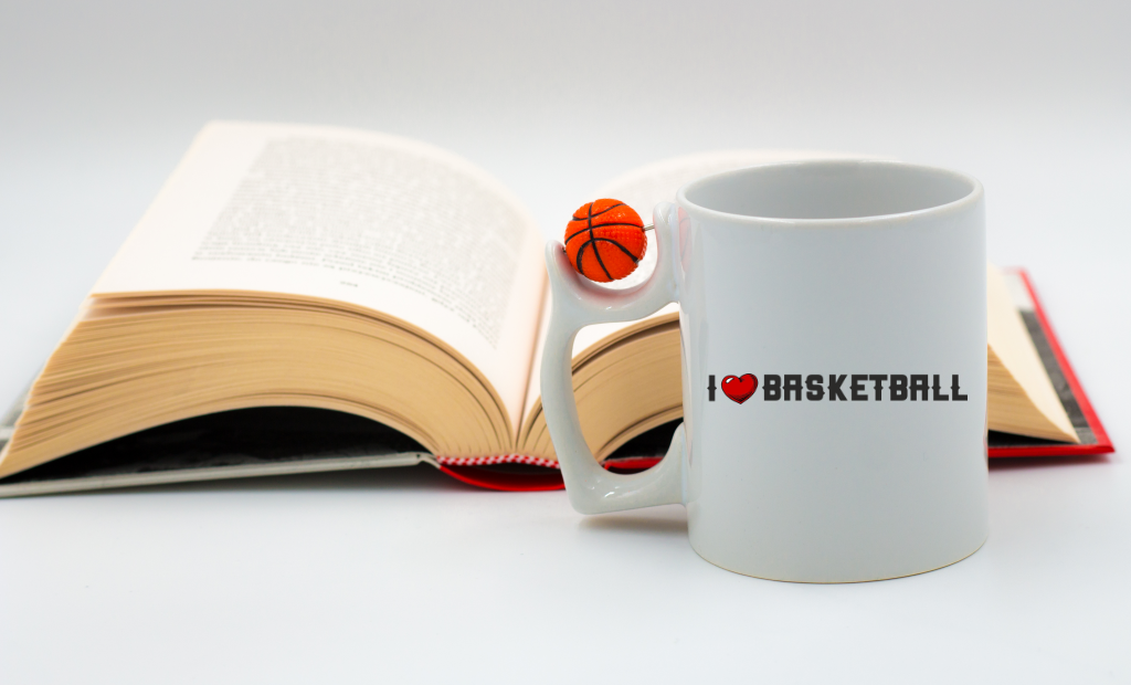 Kubek z piłką i nadrukiem "I LOVE BASKETBALL" - koszykówka #1