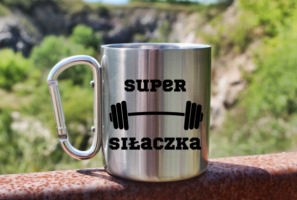 Kubek metalowy srebrny z karabińczykiem i nadrukiem „Super Siłaczka” – na siłownię #2